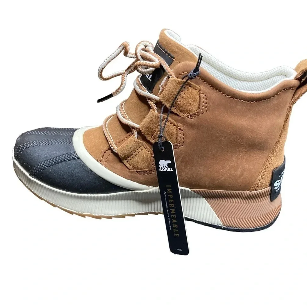 Sorel Women's Out N About III Waterproof Boot. Sz: 5.5